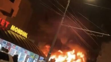 Incendiu în piața de flori din Târgu Jiu
