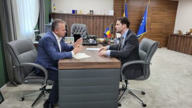 Senatorul Ion Iordache, discuții cu Burduja